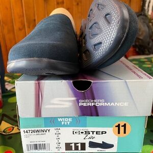 Women’s Sketchers Navy Go Step Lite Shows